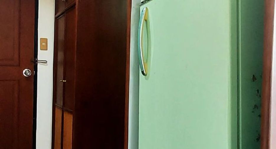 For sale 1 bed condo in Mueang Rayong, Rayong
