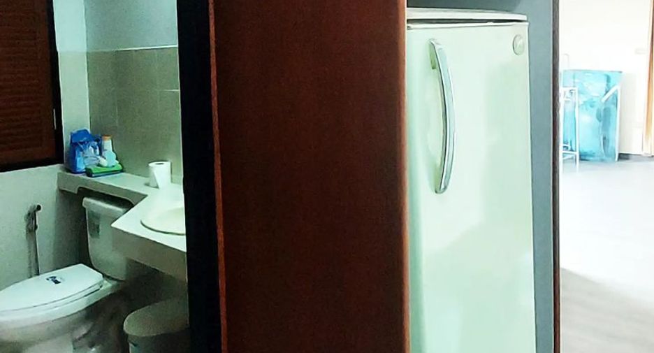 For sale 1 bed condo in Mueang Rayong, Rayong