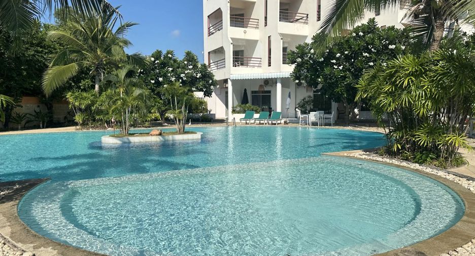 For sale 1 bed condo in Mueang Rayong, Rayong