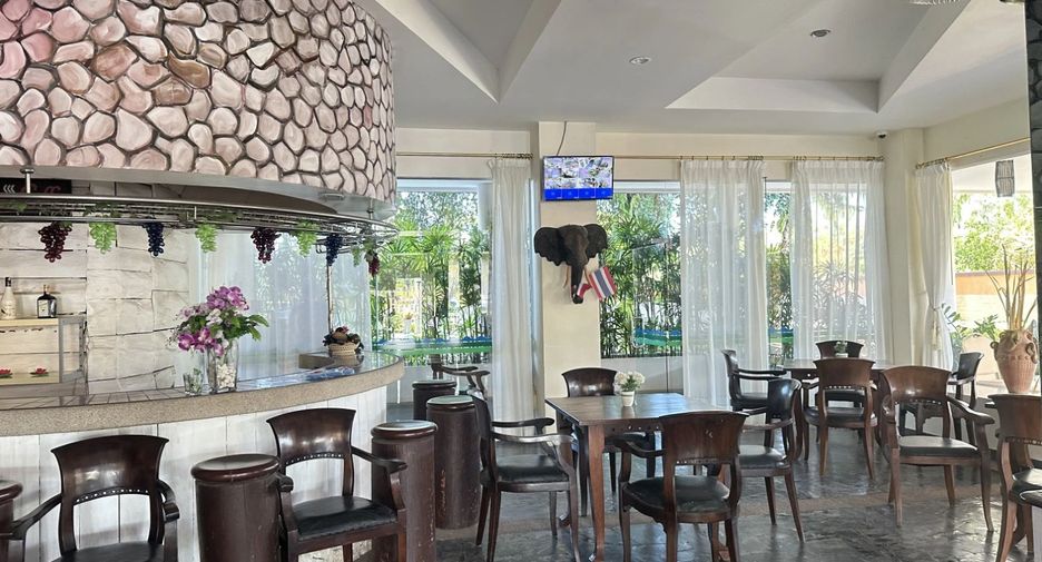 For sale 1 bed condo in Mueang Rayong, Rayong