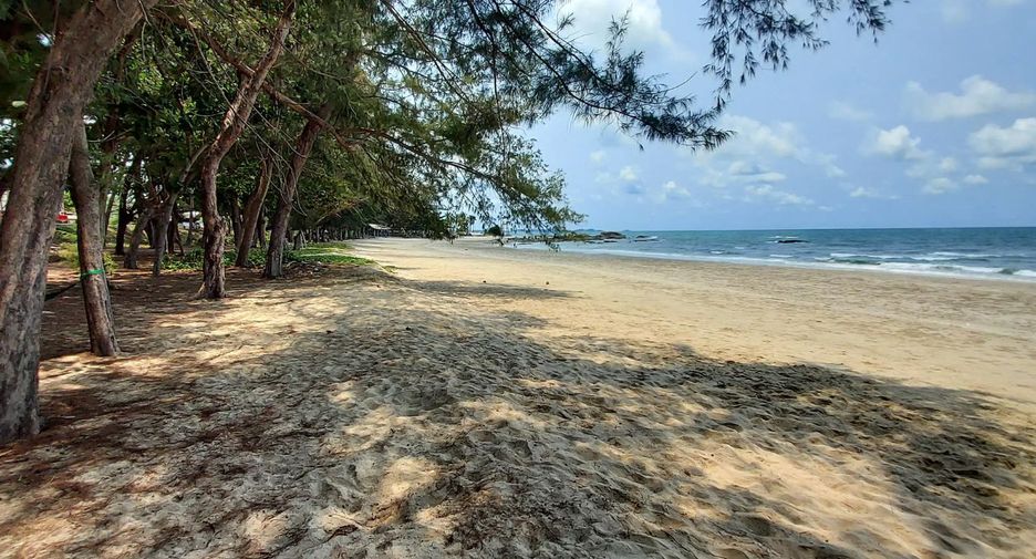 For sale 1 bed condo in Mueang Rayong, Rayong