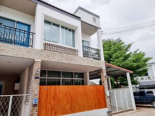For Rent 2 Bedroom Townhouse In Mueang Chiang Mai