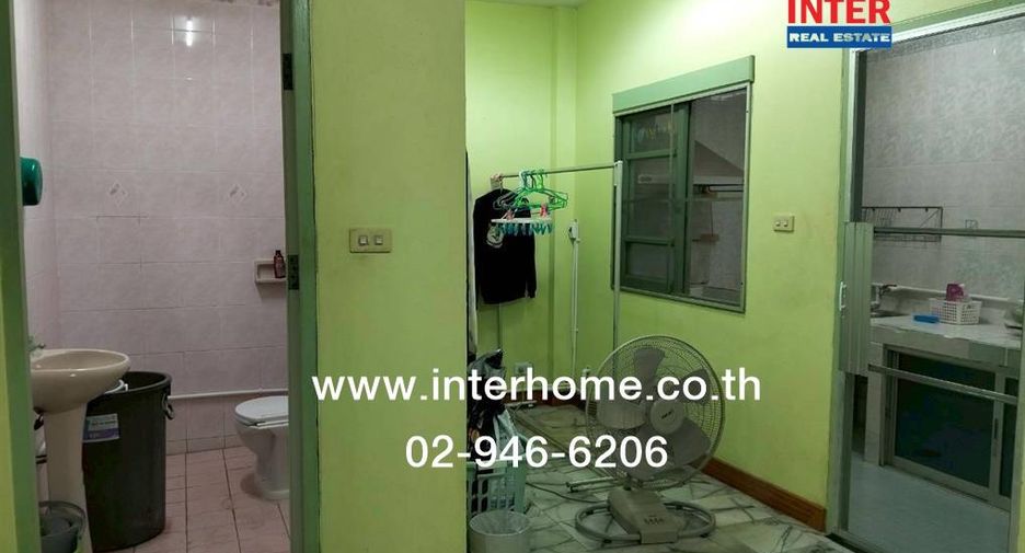 For sale 3 bedrooms townhouse in Bueng Kum, Bangkok