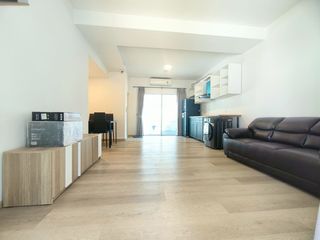 For rent 2 bedrooms townhouse in Bang Phli, Samut Prakan