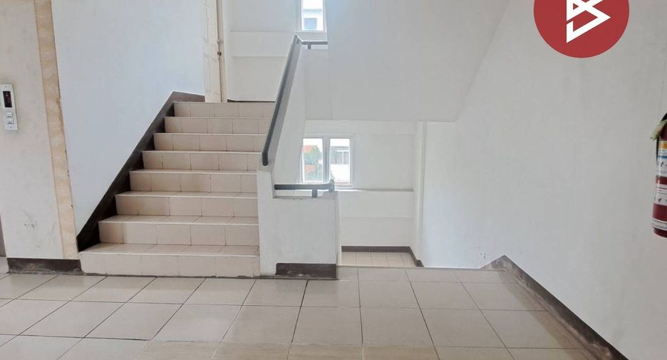 For sale studio condo in Taling Chan, Bangkok