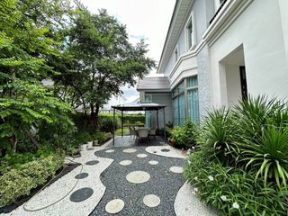 Casa en alquiler y en venta de 4 habitaciones en Lat Krabang, Bangkok
