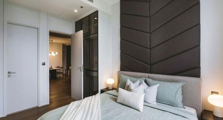 À louer 2 chambres condo à Pathum Wan, Bangkok