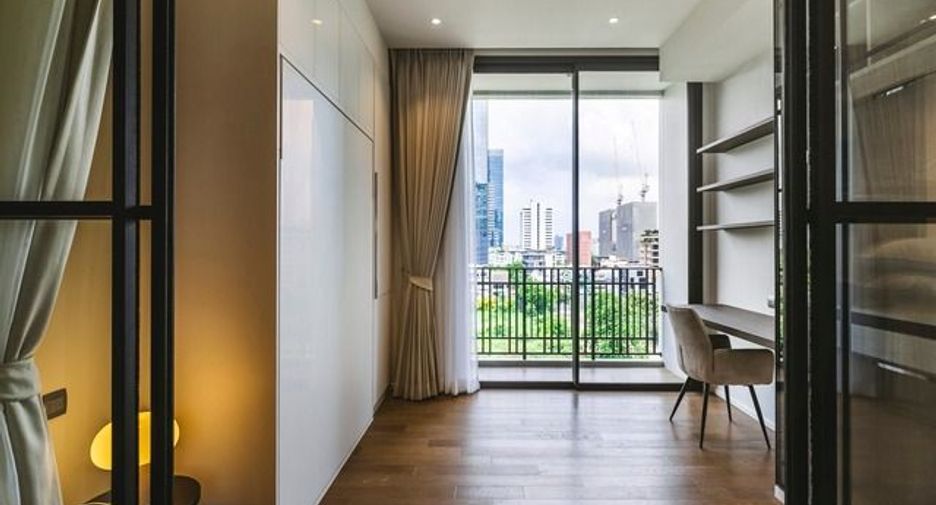 À louer 2 chambres condo à Pathum Wan, Bangkok
