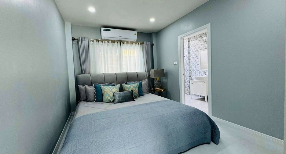 For sale 4 bedrooms house in Bang Lamung, Chonburi