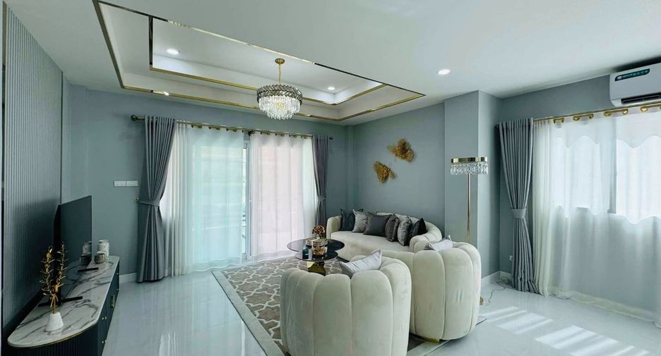 For sale 4 bedrooms house in Bang Lamung, Chonburi