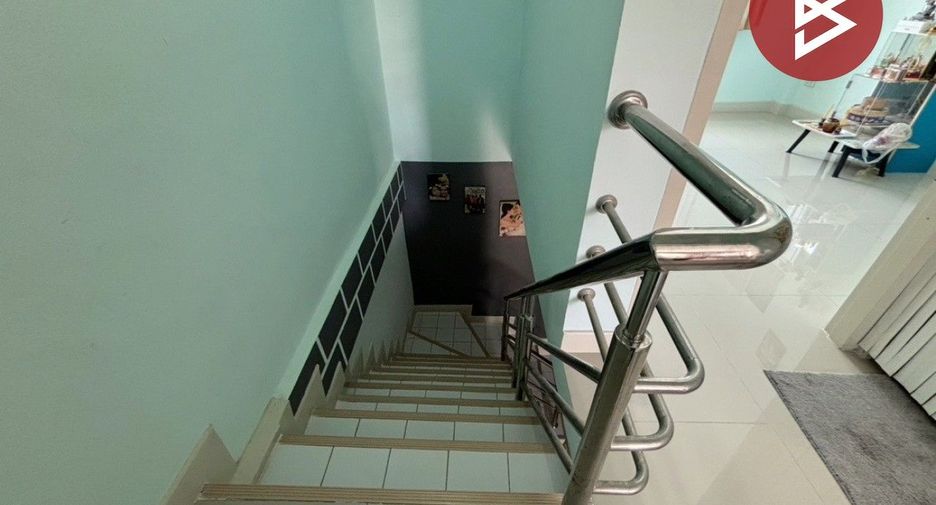 For sale 2 bedrooms townhouse in Bang Sao Thong, Samut Prakan