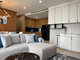 À louer 2 chambres condo à Pathum Wan, Bangkok