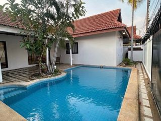 For Rent 3 Bedroom Villa In Bang Lamung, Chonburi