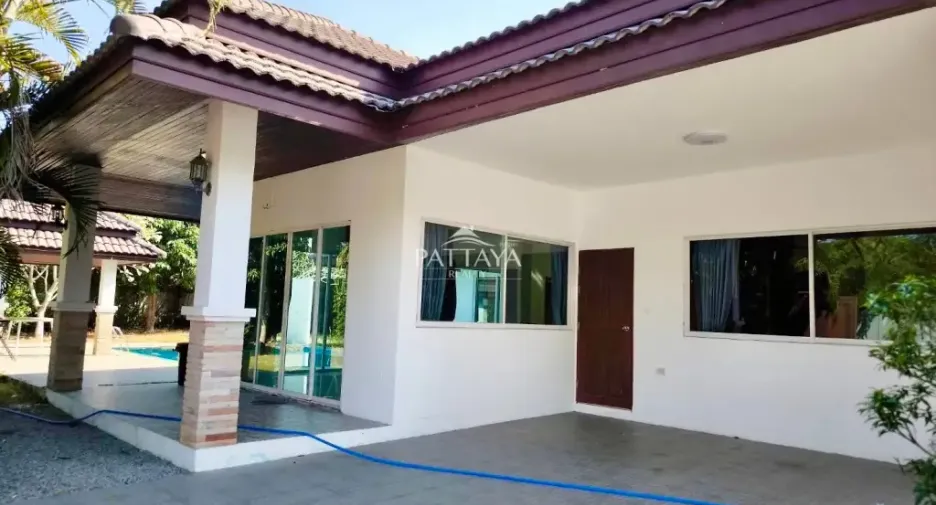 For rent and for sale 3 bedrooms villa in Bang Lamung, Chonburi