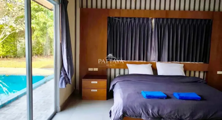 For rent and for sale 3 bedrooms villa in Bang Lamung, Chonburi
