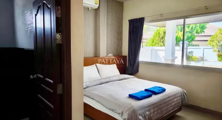 For rent and for sale 3 bedrooms villa in Bang Lamung, Chonburi