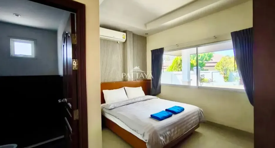 For rent and for sale 3 bedrooms villa in Bang Lamung, Chonburi