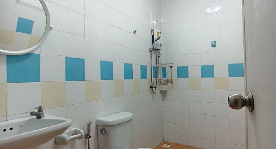For sale 3 bedrooms house in Mueang Chanthaburi, Chanthaburi