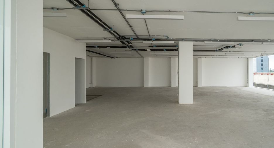 For sale retail Space in Suan Luang, Bangkok