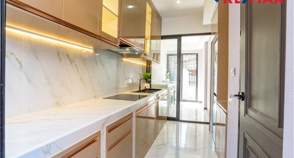 Casa en venta de 4 habitaciones en South Pattaya, Pattaya
