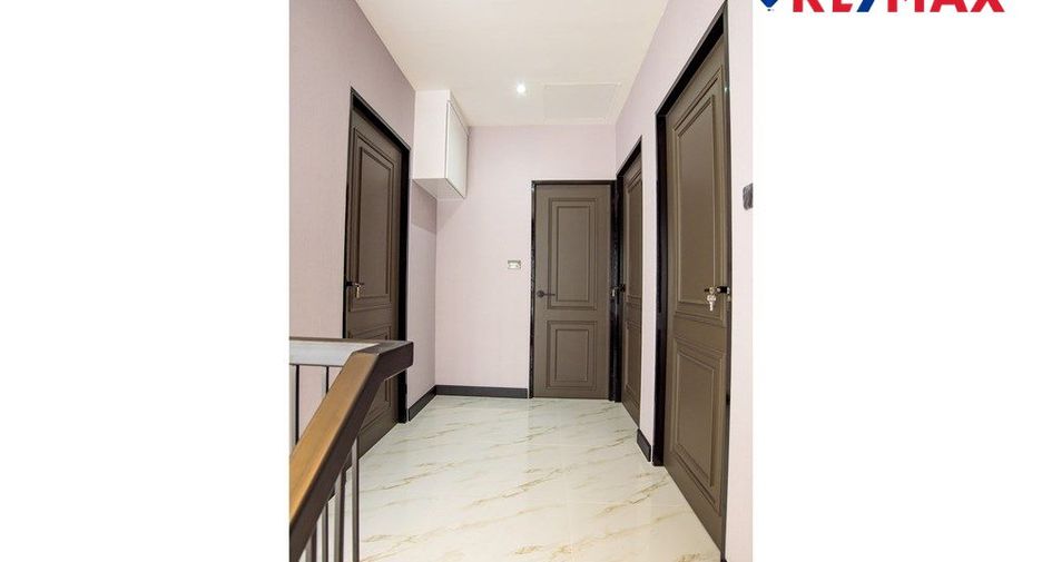 Casa en venta de 4 habitaciones en South Pattaya, Pattaya