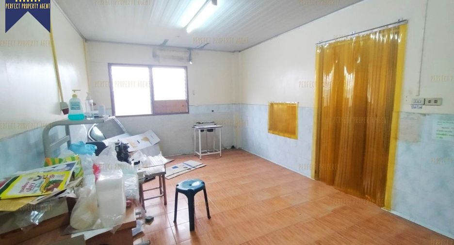 For sale 5 bedrooms warehouse in Prawet, Bangkok