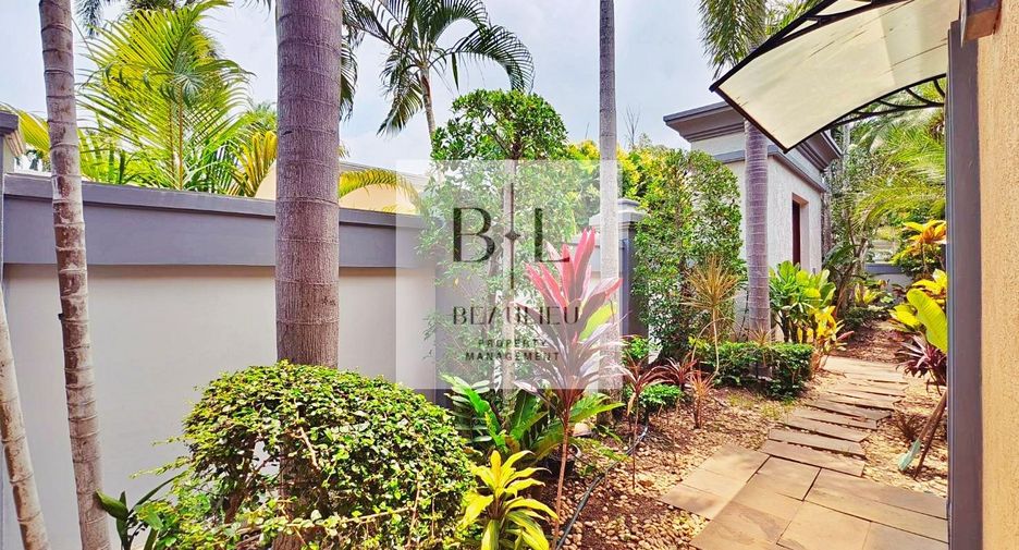 For sale 3 bedrooms house in Bang Lamung, Chonburi