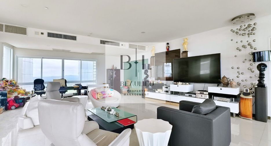 Condo en venta de 4 habitaciones en Sattahip, Chonburi