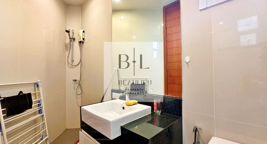 For sale 2 bedrooms condo in Sattahip, Chonburi