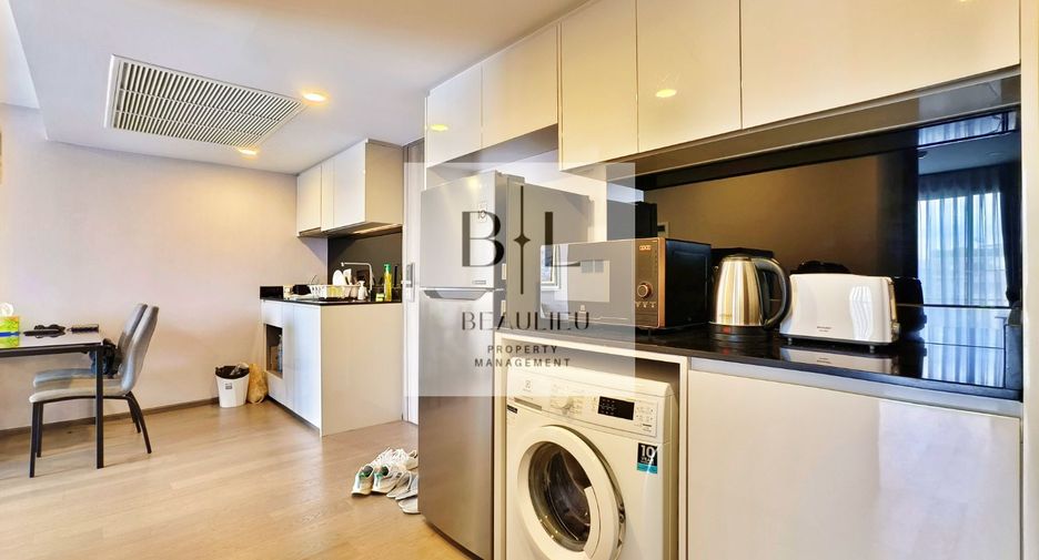 For sale 2 bedrooms condo in Pathum Wan, Bangkok