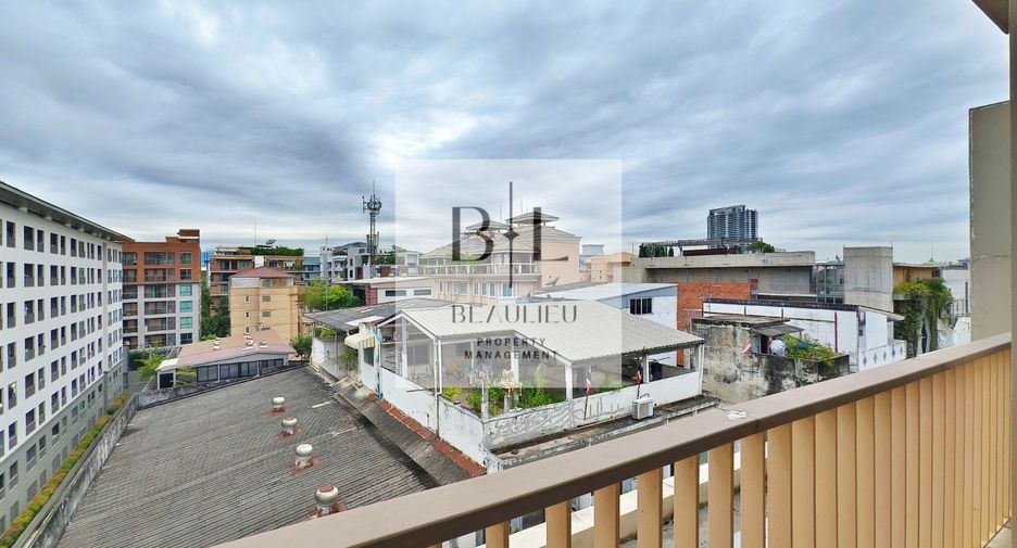 For sale 2 bedrooms condo in Pathum Wan, Bangkok