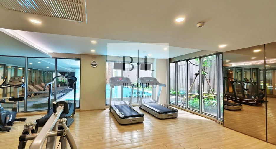 For sale 2 bedrooms condo in Pathum Wan, Bangkok