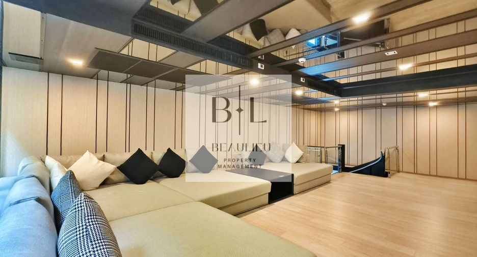 For sale 2 bedrooms condo in Pathum Wan, Bangkok