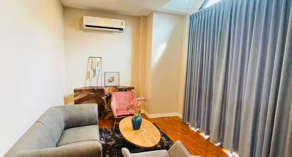 For rent 8 bedrooms house in San Sai, Chiang Mai