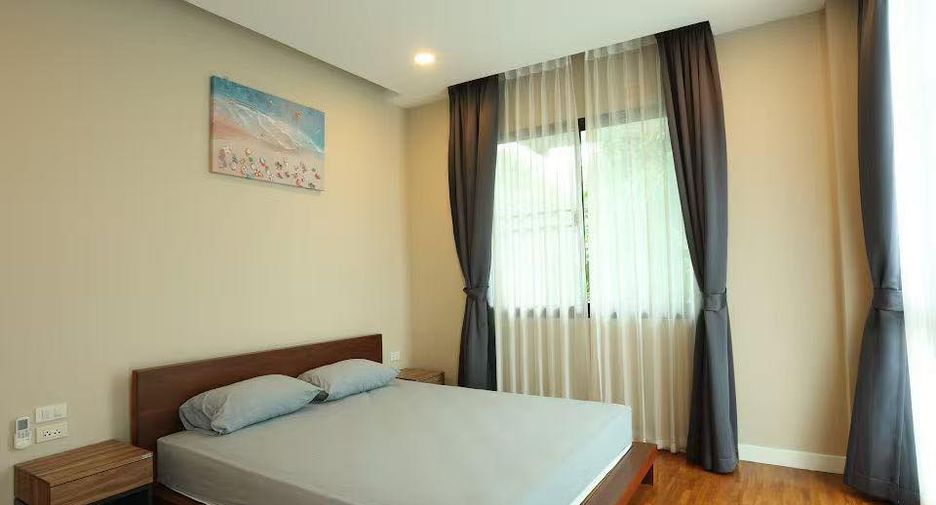 For rent 8 bedrooms house in San Sai, Chiang Mai