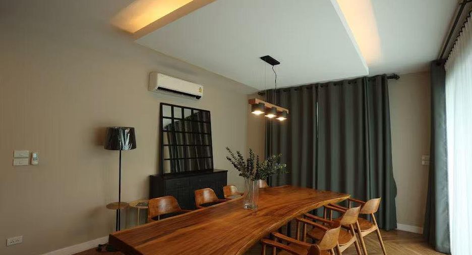 For rent 8 bedrooms house in San Sai, Chiang Mai