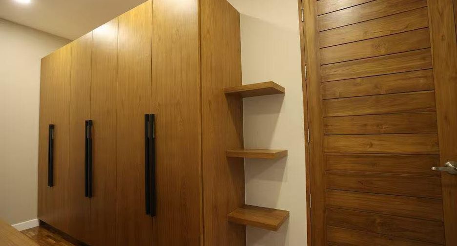 For rent 8 bedrooms house in San Sai, Chiang Mai