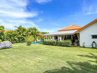 Villa zum Kauf mit 4 Zimmer in Hua Hin, Prachuap Khiri Khan