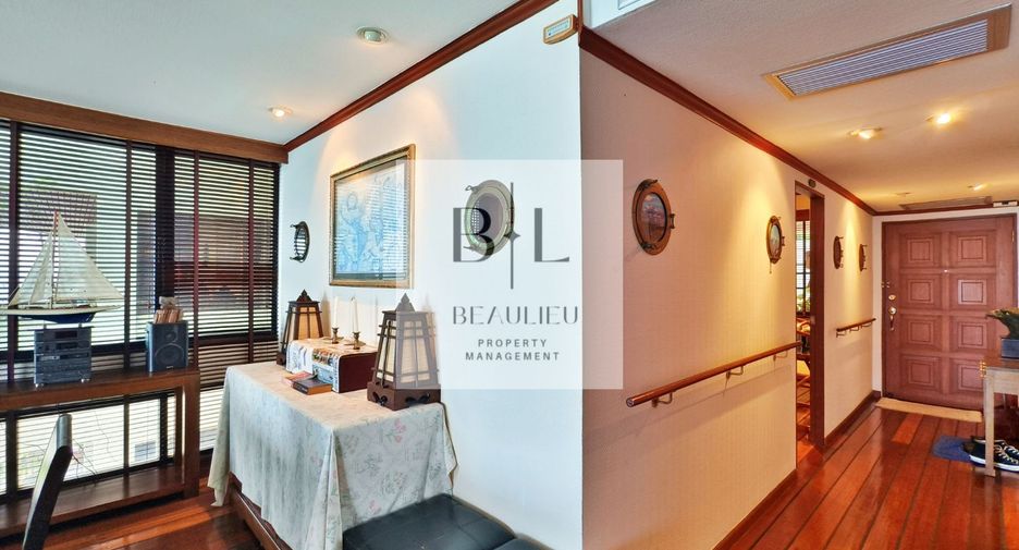 For sale 2 ベッドルーム condo in Bang Lamung, Chonburi