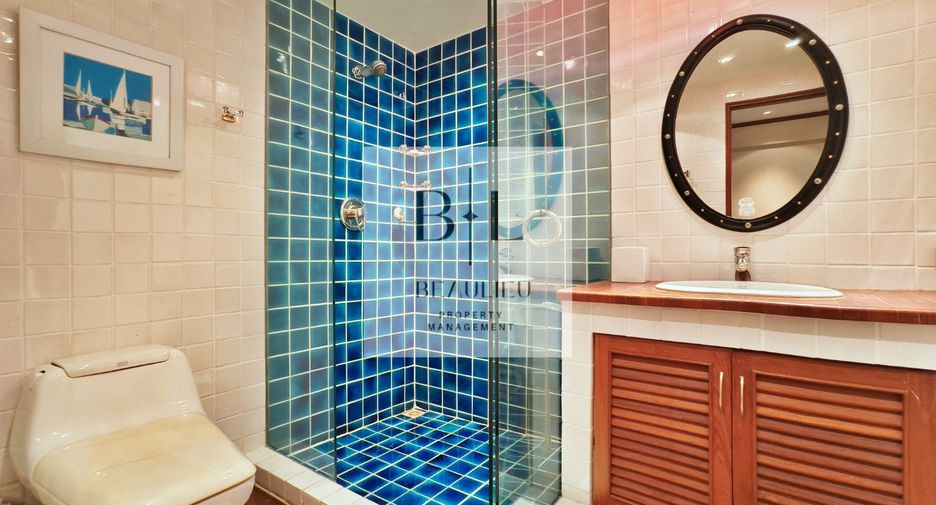 For sale 2 ベッドルーム condo in Bang Lamung, Chonburi
