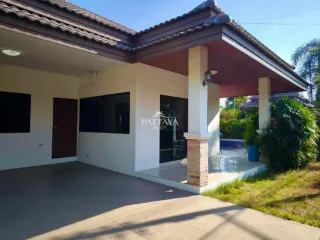Villa en alquiler y en venta de estudio en Bang Lamung, Chonburi