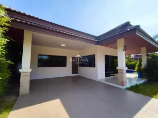 Villa en alquiler y en venta de estudio en Bang Lamung, Chonburi