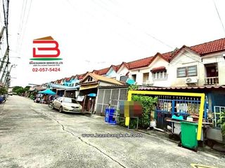 For sale 3 bedrooms townhouse in Min Buri, Bangkok