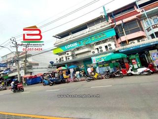 For sale 3 bedrooms townhouse in Min Buri, Bangkok