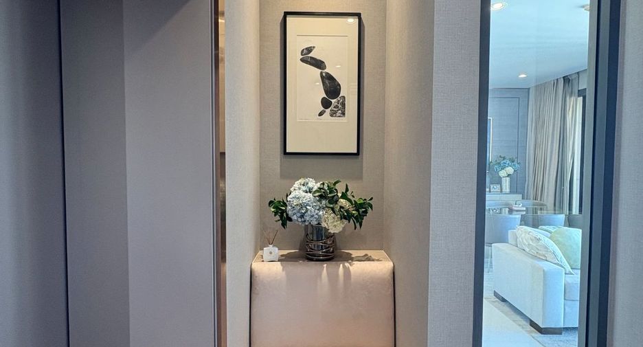 For rent そして for sale 2 ベッドルーム condo in Khlong Toei, Bangkok