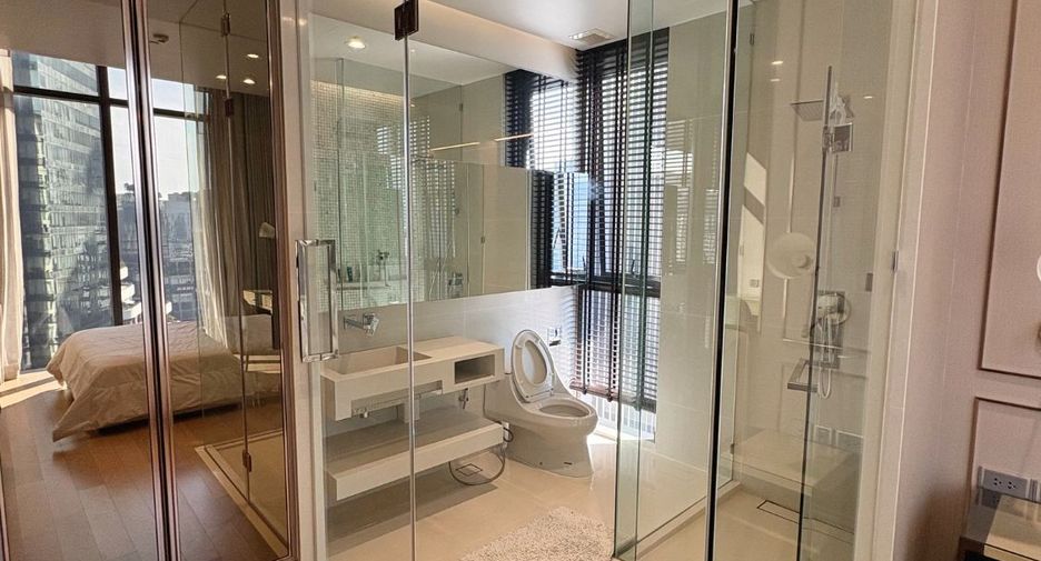 For rent そして for sale 2 ベッドルーム condo in Khlong Toei, Bangkok