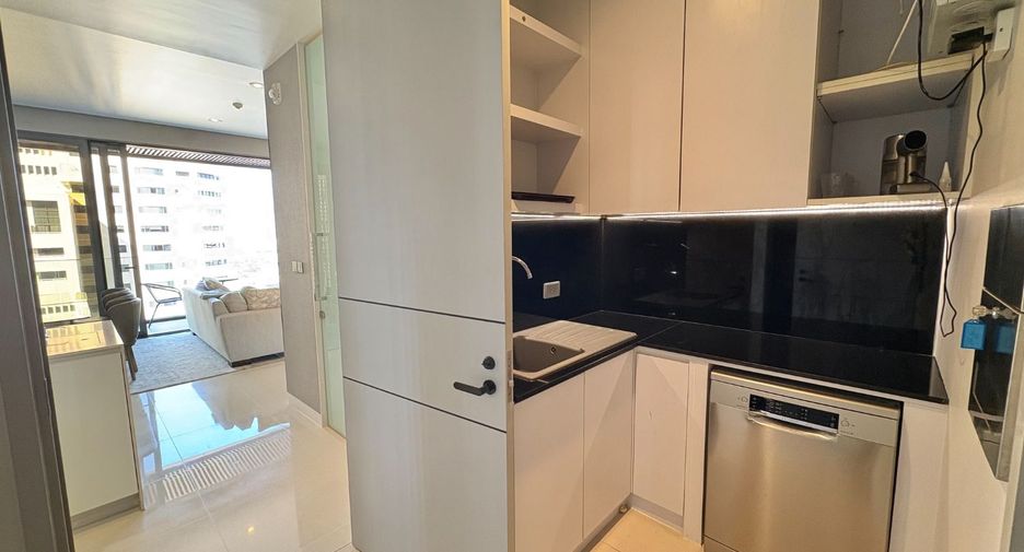 For rent そして for sale 2 ベッドルーム condo in Khlong Toei, Bangkok