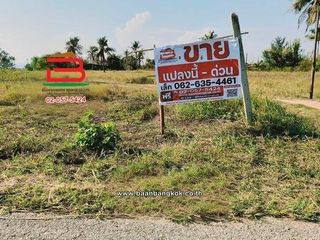 出售 土地 在 Mueang Prachuap Khiri Khan, 班武里府