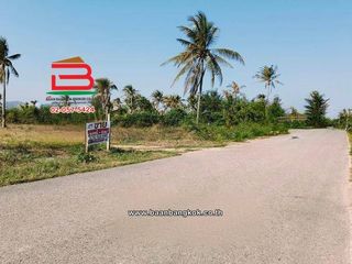 出售 土地 在 Mueang Prachuap Khiri Khan, 班武里府