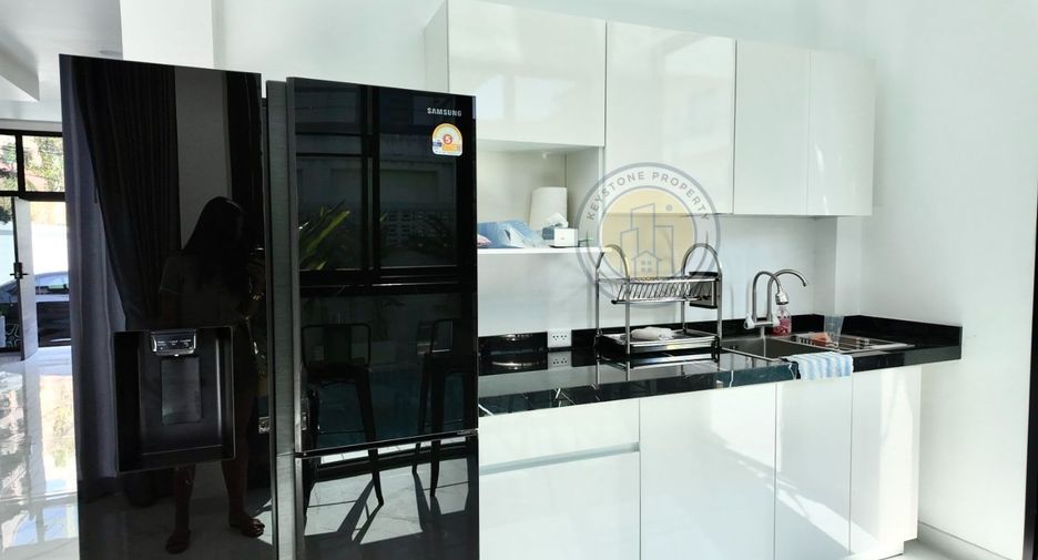 À vendre 4 chambres villa à Jomtien, Pattaya